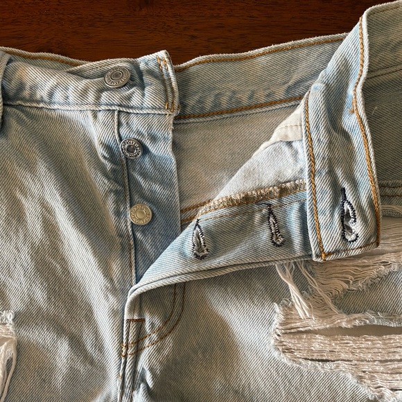 Levi’s 501 Buttonfly Cutoff Denim Jean Shorts - Picture 5 of 8